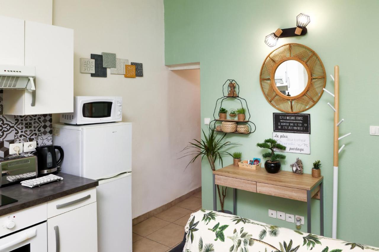 Les bulles médiévales - Appartement dédié au bien être avec Spa et Sauna - Netflix et Wifi - Climatisation Carcassonne Esterno foto